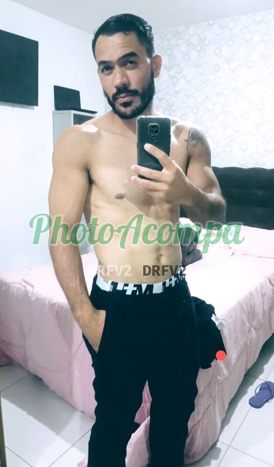 Brener Silva, garoto de programa em Guarulhos