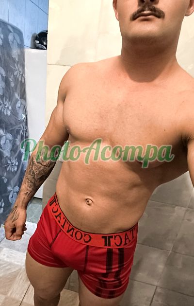 Nildo, garoto de programa em Santo Amaro (SP)