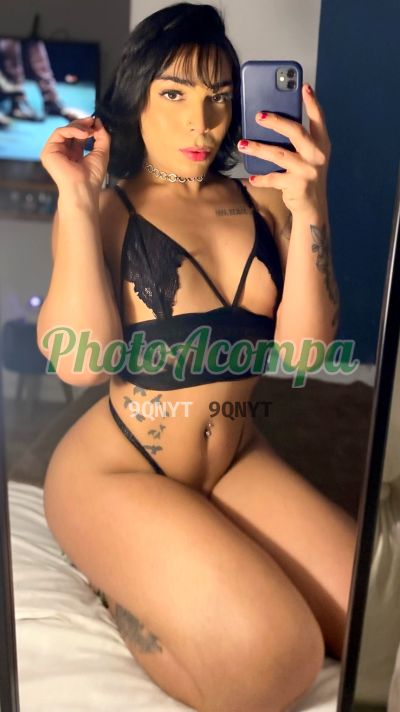 Mirella Lins, travesti em Copacabana (RJ)