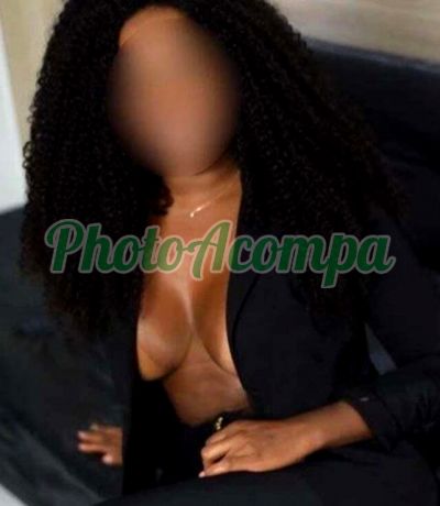 Vitória (47) 99735-5680, escort em Itajaí