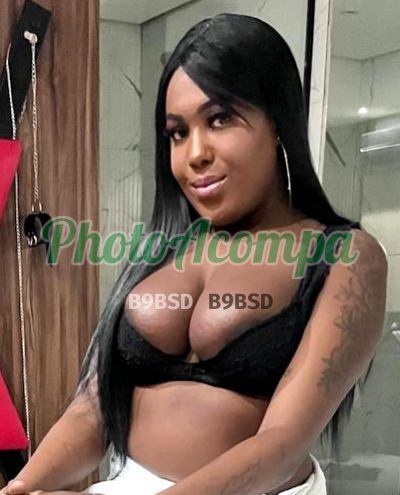 Morena Do Desejo, travesti em Santos