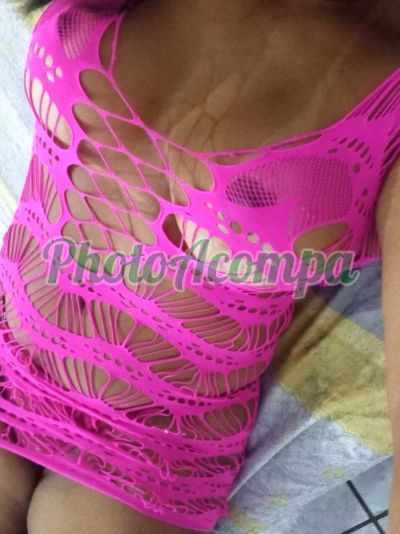 Amora (28) 99999-2998, Garota de programa em Macaé