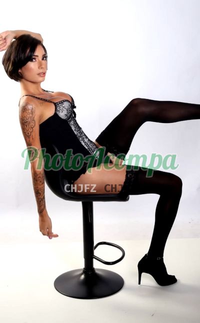 Bianca (31) 98219-4026, travesti na Pituba (Salvador)