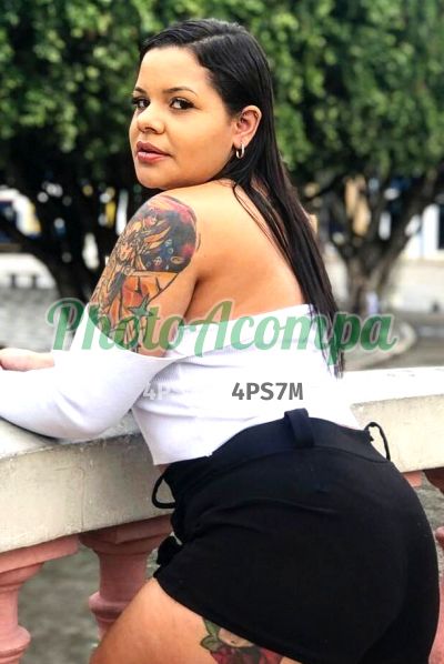 Chris, mulher que faz massagens eróticas em Manaus
