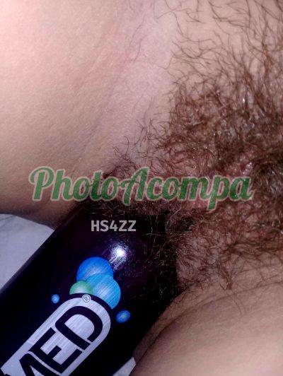 Loly, mulher que faz videochamadas e sexting