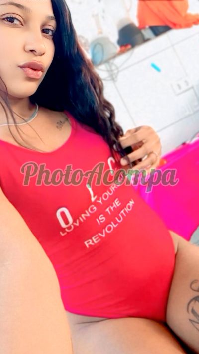 Mary, mulher que faz videochamadas e sexting