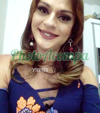 Leninha, travesti em Copacabana (RJ)