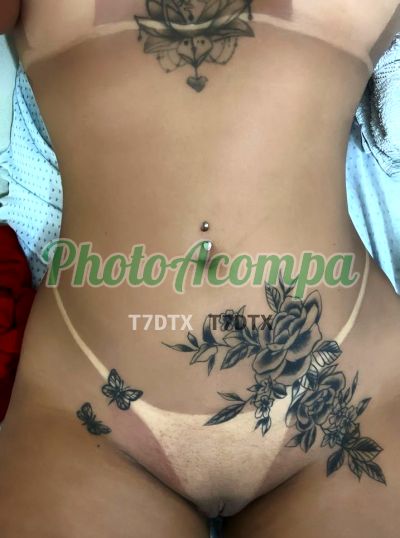 Mia Colombiana, mulher que faz videochamadas e sexting