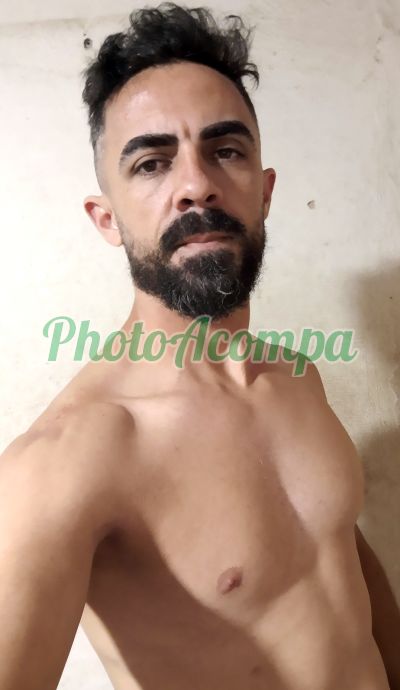 Willian, garoto de programa em São Carlos