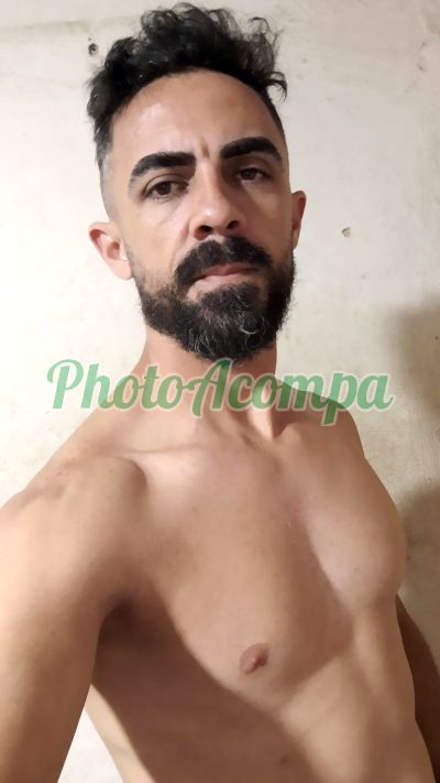Willian, garoto de programa em São Carlos