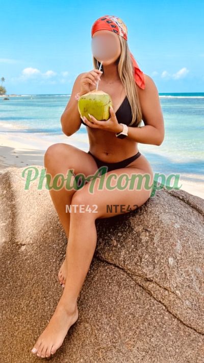 Lara Surfistinha da Barra, mulher que faz massagens eróticas na Barra da Tijuca (RJ)