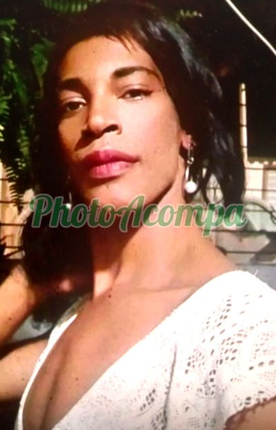Luana (21) 99304-9447, transex em Maricá