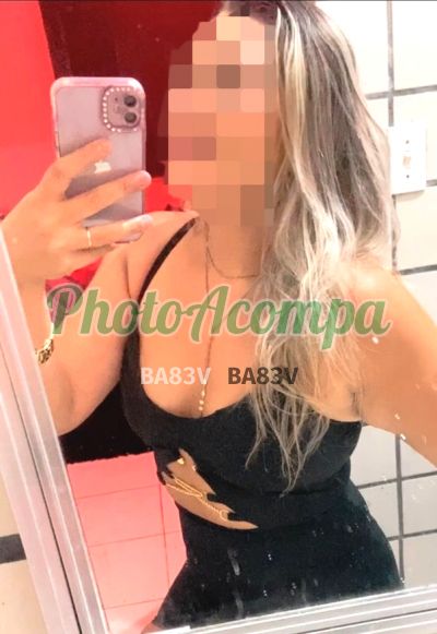 Melzinha, mulher que faz videochamadas e sexting