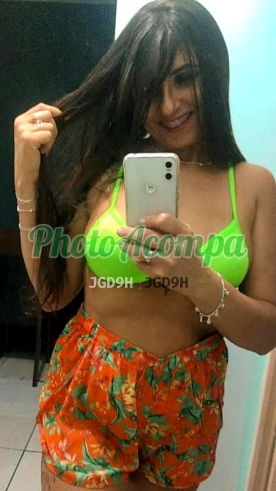 Rose Silva, mulher que faz videochamadas e sexting
