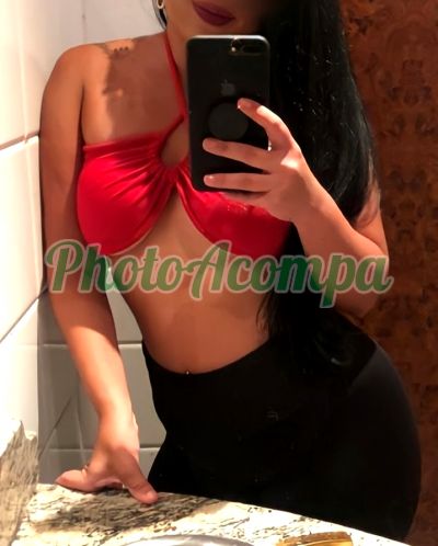 Giselle, mulher que faz videochamadas e sexting