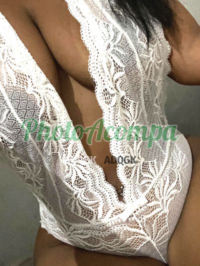 Carolzinha, garota de programa em Campinas
