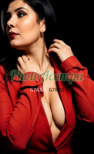 Gisele (13) 98873-8543, mulher que faz massagens eróticas em Praia Grande