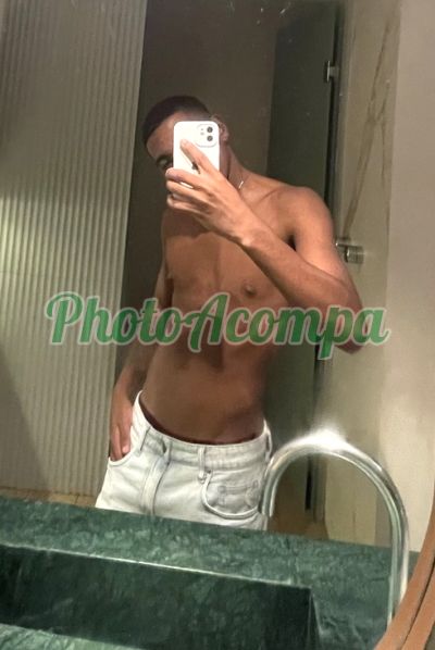 Maike (21) 96646-9488, Garoto de programa no Rio de Janeiro
