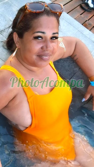 Luiza, garota de programa em Recife