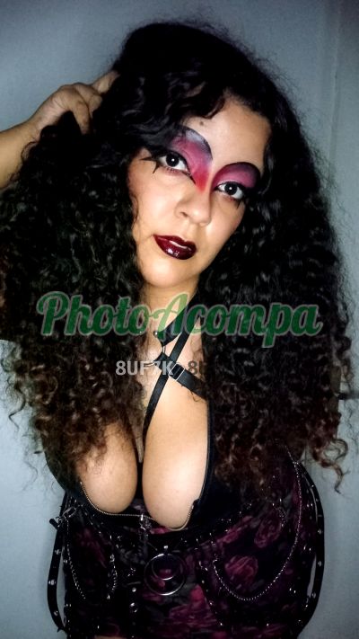 Lola Harlot, garota de programa na Consolação (SP)