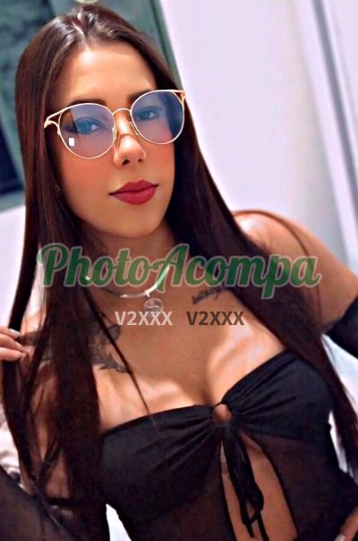 Nandinha, garota de programa no Guarujá