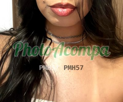 Maia Meirelles, mulher que faz videochamadas e sexting