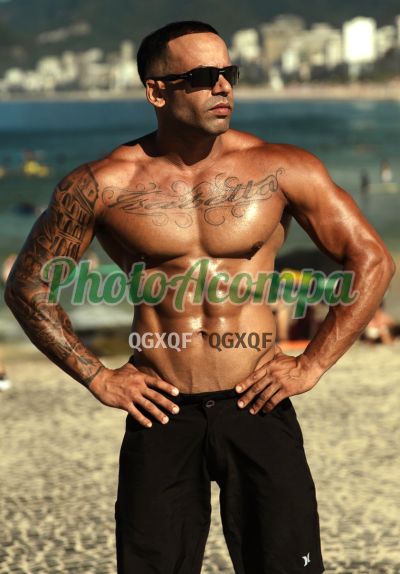 Maurício (21) 99276-9278, garoto de programa em Copacabana (RJ)