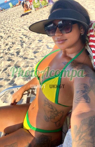Camila, massagista em Copacabana (RJ)