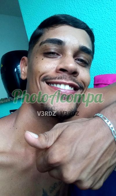 Júnior, garoto de programa em Goiânia