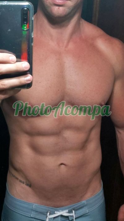 Fernando (21) 99455-8321, Homem que faz massagens eróticas em Jacarepaguá (RJ)