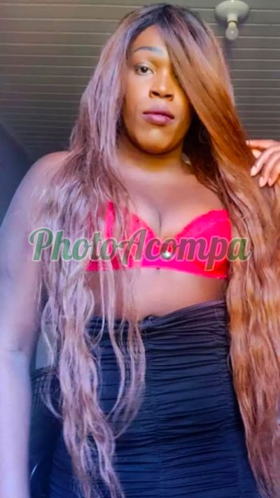 Sabrina Rushel, travesti em Contagem