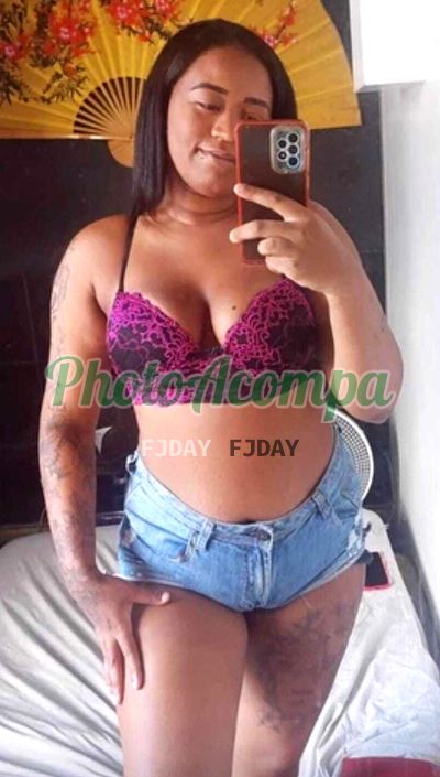 Sabrina, mulher que faz videochamadas e sexting