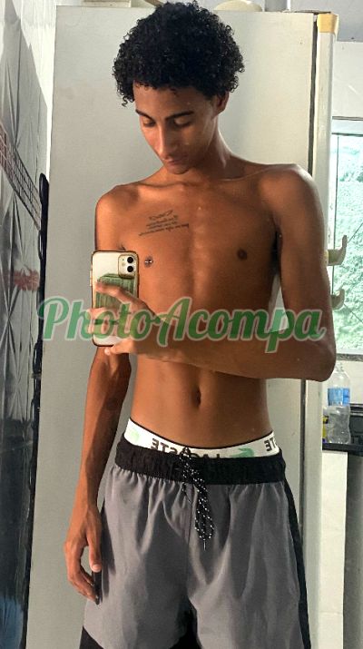 Tiago, garoto de programa em Duque de Caxias
