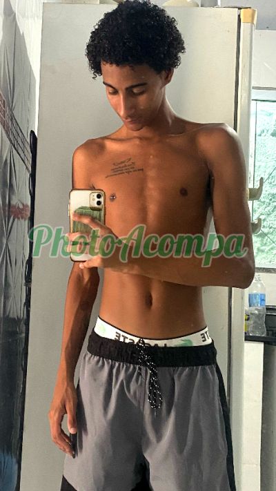 Tiago, garoto de programa em Duque de Caxias