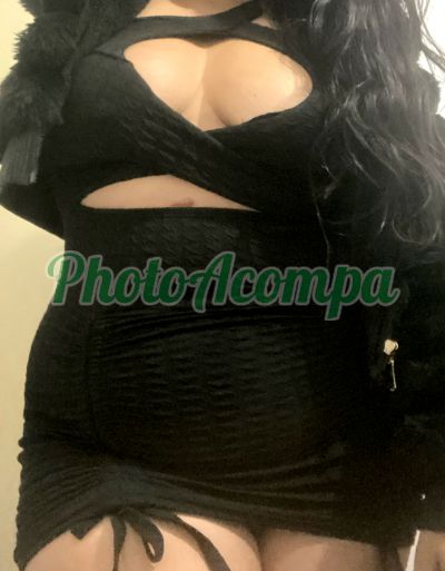 Anitta, garota de programa em Três Rios