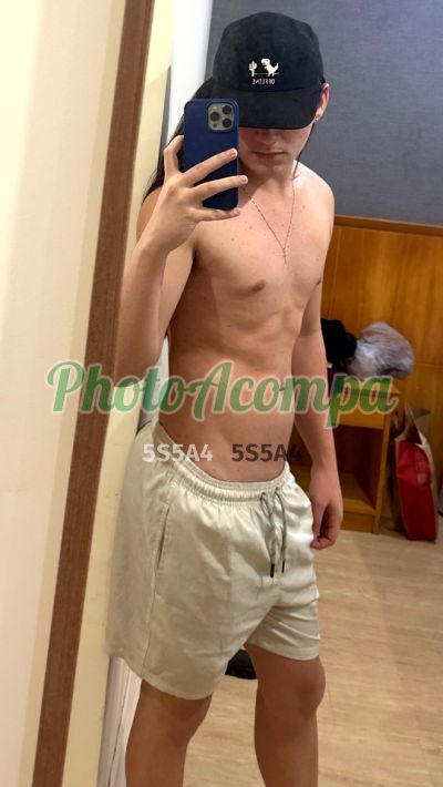 Guilherme Queiroz, garoto de programa em Jacarepaguá (RJ)