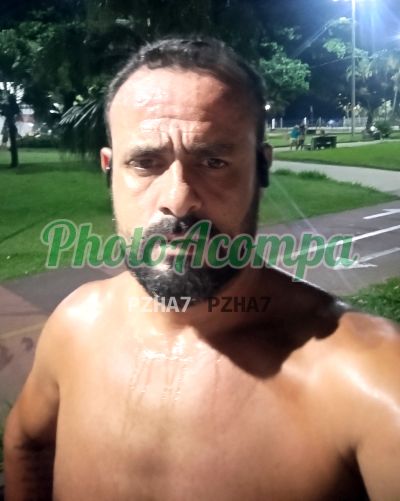 Massagista, homem que faz massagens eróticas em Santos
