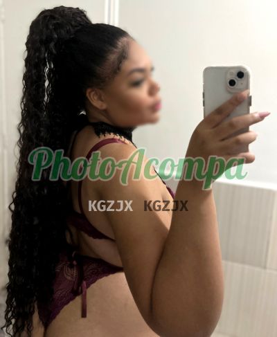 Karen (13) 97401-8841, escort em Praia Grande