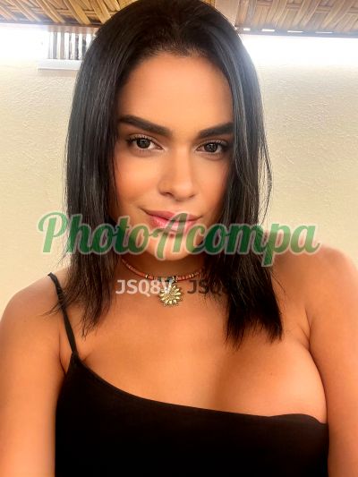 Karly Belinni, trans em Copacabana (RJ)
