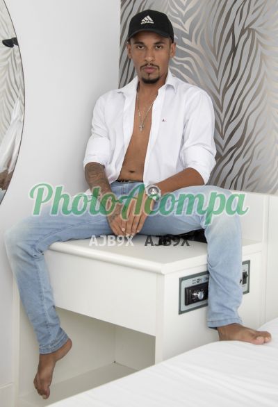 Lipe Moreno, garoto de programa em Santos