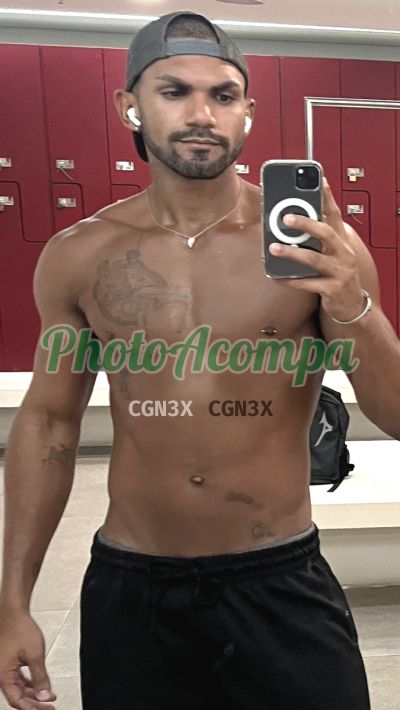 Vitor Alencar, garoto de programa em Brasília