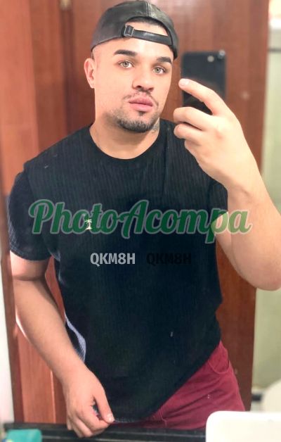 Enzo, garoto de programa em Macaé