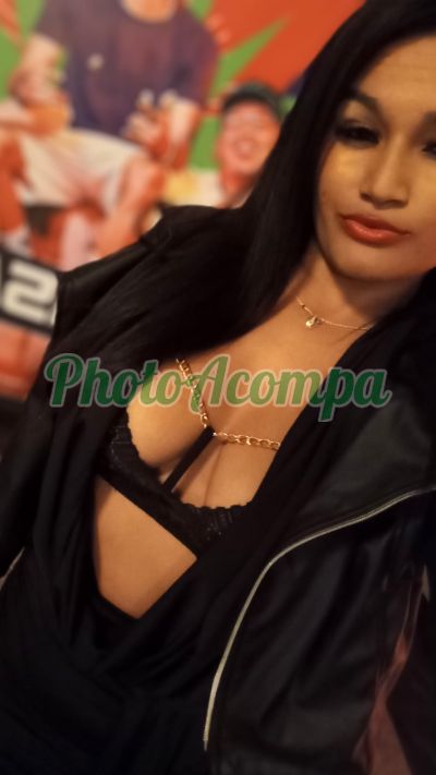 Sophia, mulher que faz videochamadas e sexting