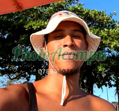 Júlio, garoto de programa em Cabo Frio