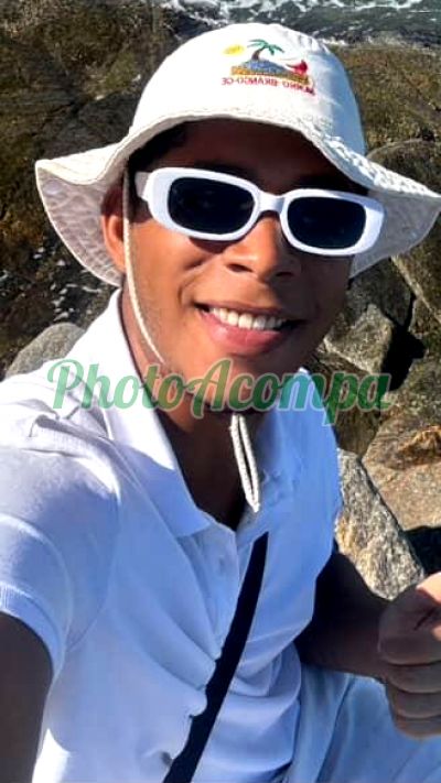 Júlio, garoto de programa em Cabo Frio
