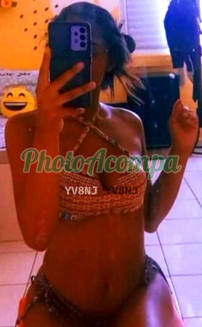 Cacau (11) 92233-5405, escort em Caraguatatuba