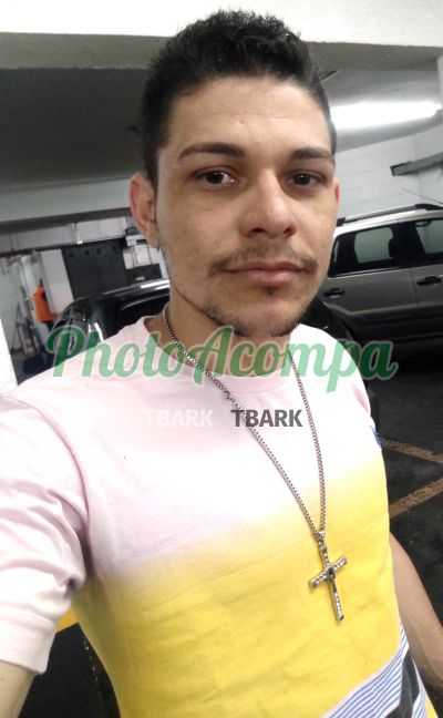 Lucas Andrade Sousa, garoto de programa na Zona Norte (SP)