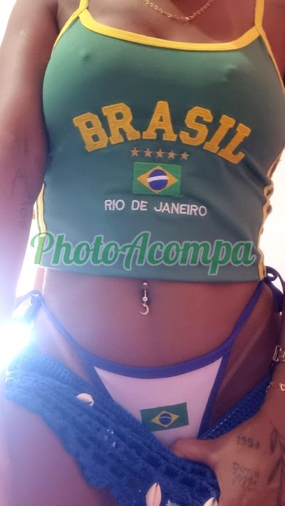 Bubu, mulher que faz videochamadas e sexting