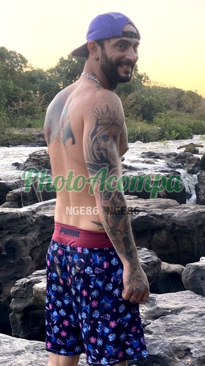 Bruno Fonseca, homem que faz massagens eróticas em Praia Grande