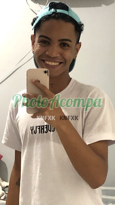 Henrique, garoto de programa no Centro (RJ)